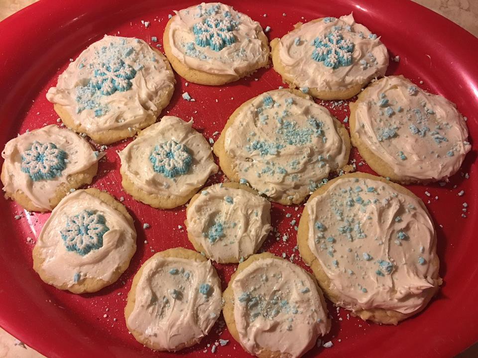 easy-snowflake-sugar-cookies-bakewithbetty-4